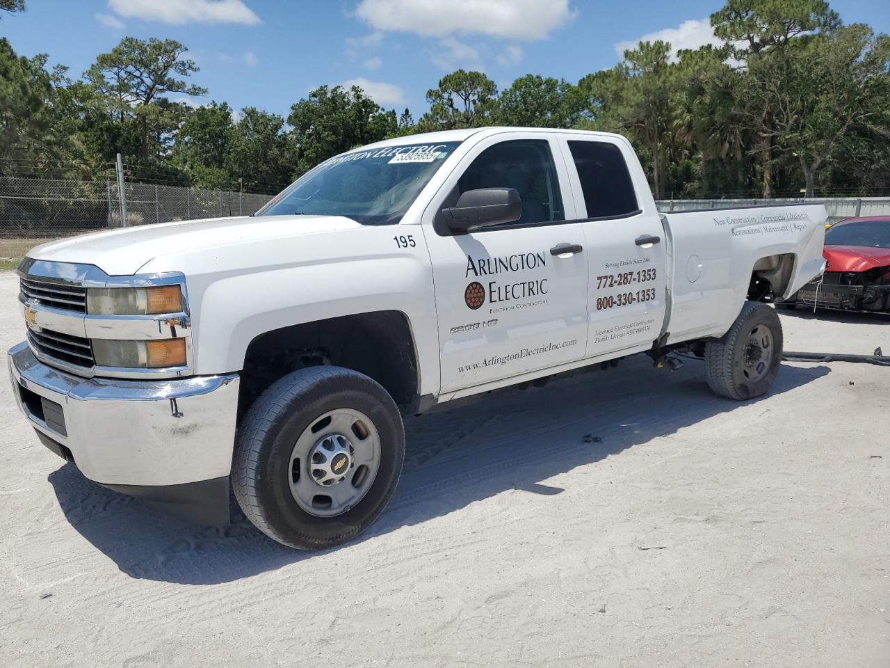2016 Chevrolet Silverado C2500 Heavy Duty for Sale in Fort Pierce, FL - Rear End