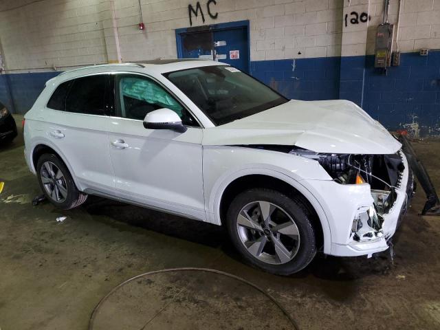 AUDI Q5 2023 Белы