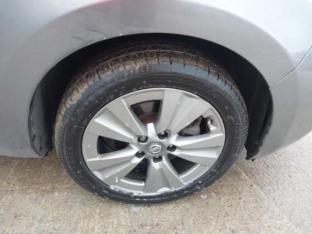 2015 NISSAN LEAF TEKNA