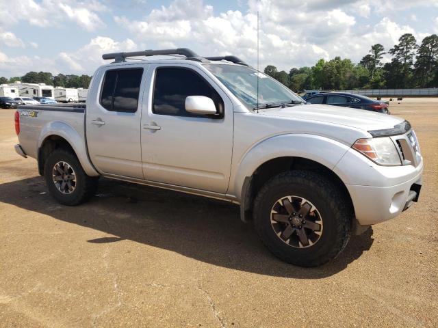  NISSAN FRONTIER 2016 Srebrny