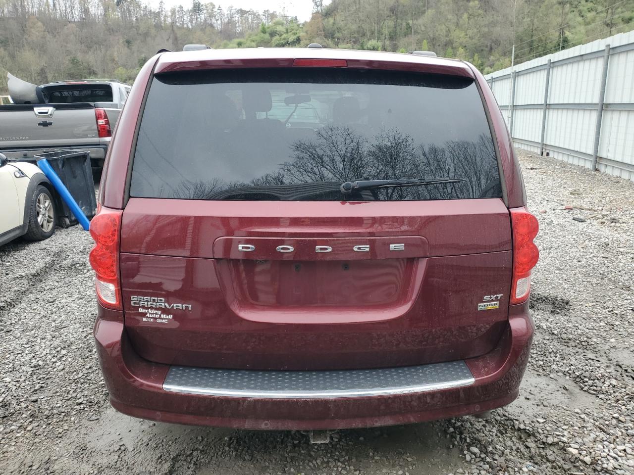 2017 Dodge Grand Caravan Sxt VIN: 2C4RDGCG5HR713698 Lot: 51915565