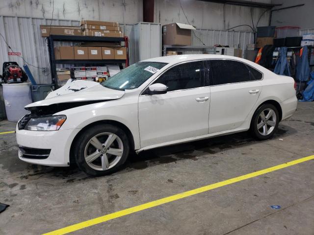 Седаны VOLKSWAGEN PASSAT 2014 Белы