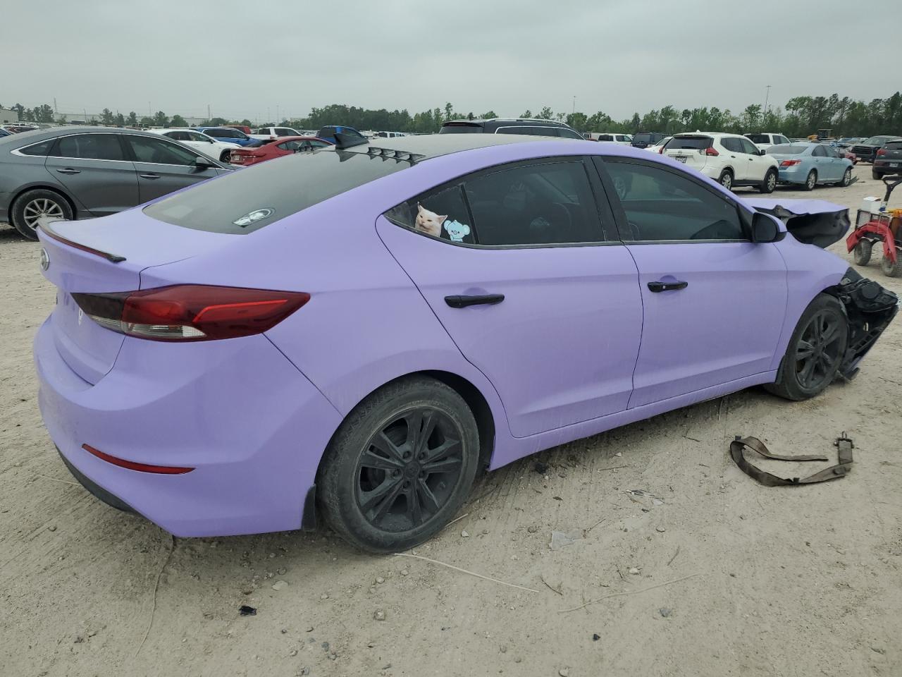 2017 Hyundai Elantra - Image 3