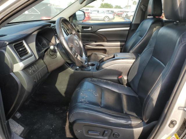  TOYOTA HIGHLANDER 2018 Srebrny