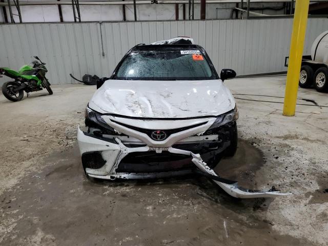  TOYOTA CAMRY 2022 Білий