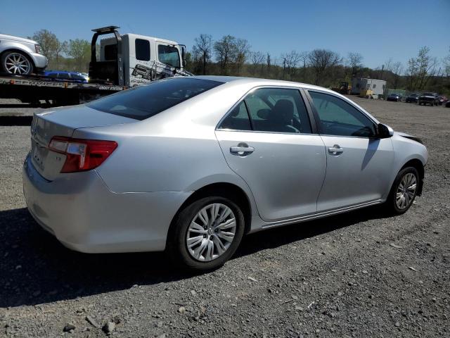 Sedans TOYOTA CAMRY 2012 Silver