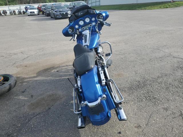 2011 HARLEY-DAVIDSON FLHX 
