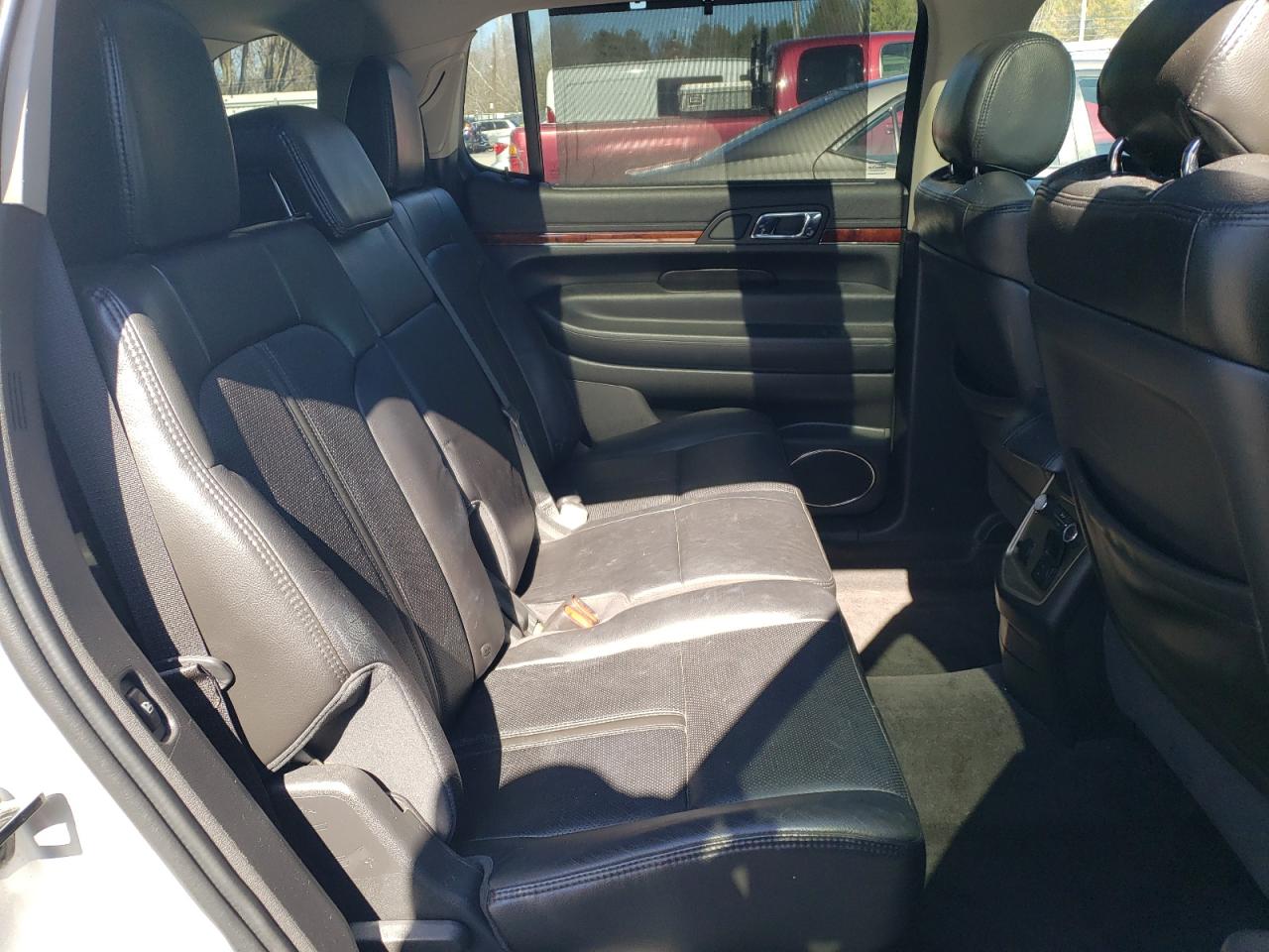 2011 Lincoln Mkt VIN: 2LMHJ5AR4BBJ50348 Lot: 52296835