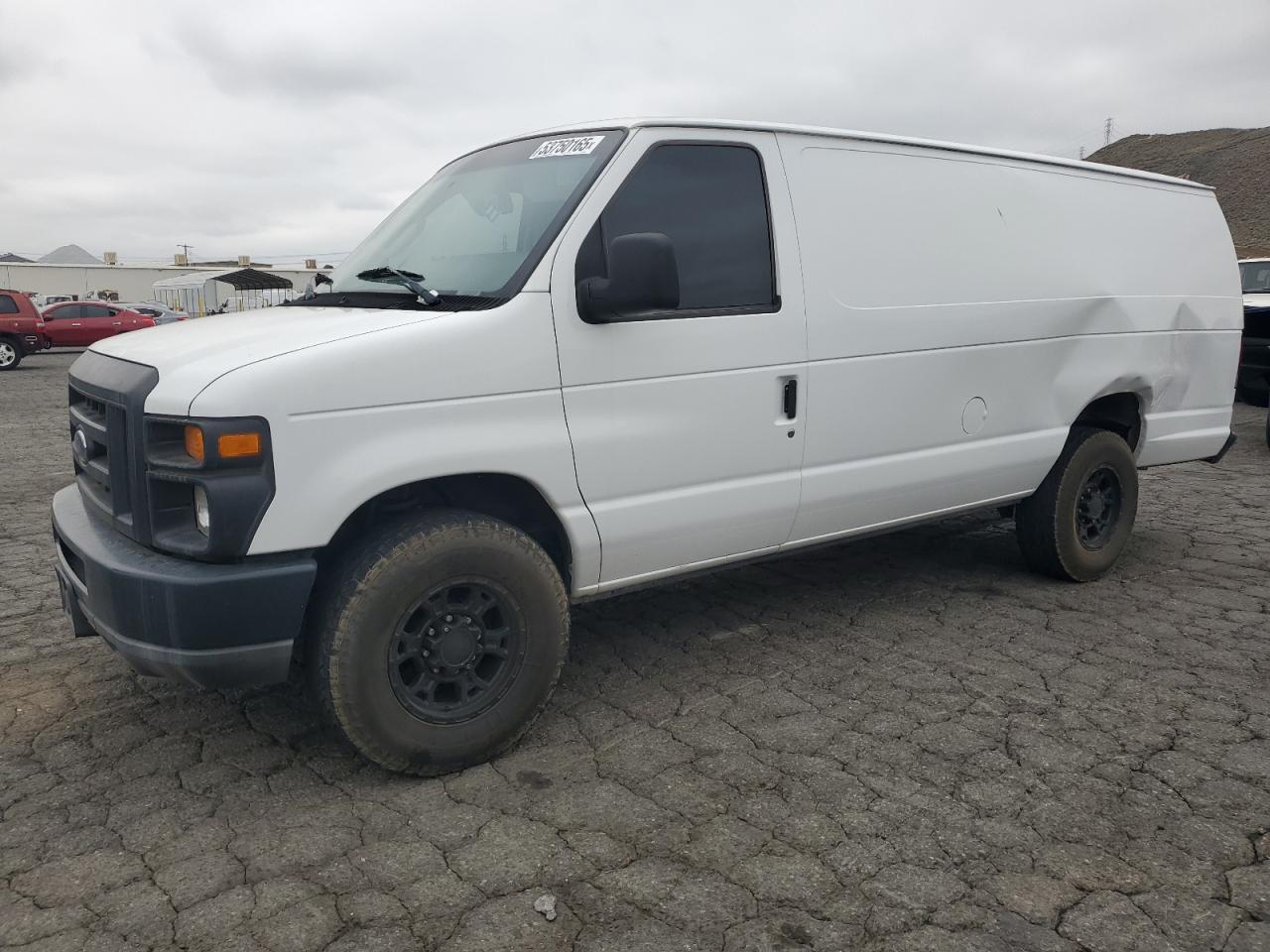 2011 Ford Econoline E250 Van zu verkaufen in Colton, CA - Rear End