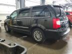 2013 Chrysler Town & Country Touring L na sprzedaż w Ham Lake, MN - Side