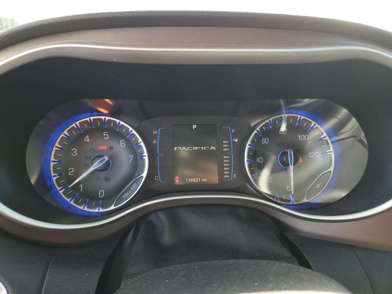 2017 Chrysler Pacifica Touring L VIN: 2C4RC1BG6HR576689 Lot: 51306455