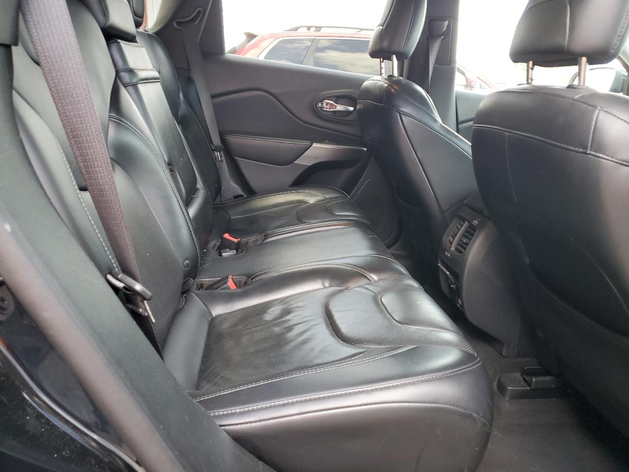 2019 Jeep Cherokee Limited VIN: 1C4PJLDBXKD302450 Lot: 54840495