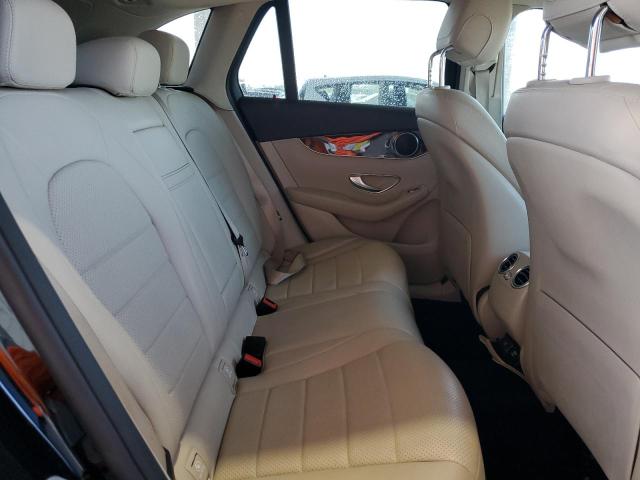 2017 MERCEDES-BENZ GLC 300