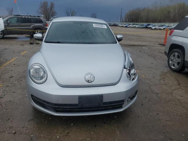  VOLKSWAGEN BEETLE 2012 Серебристый