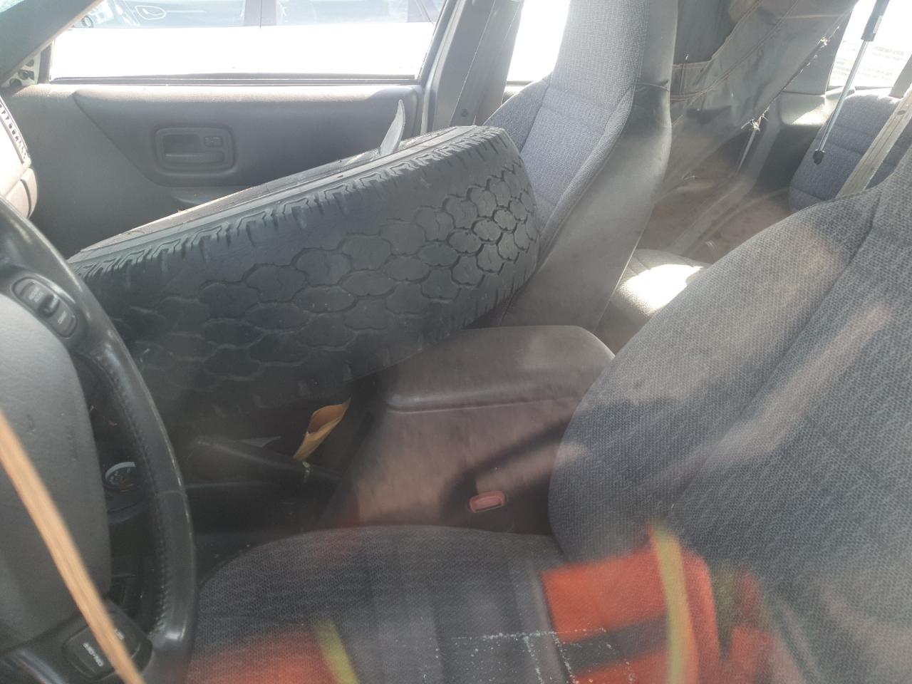 2000 Jeep Cherokee Se VIN: 1J4FF28S0YL142895 Lot: 51550485