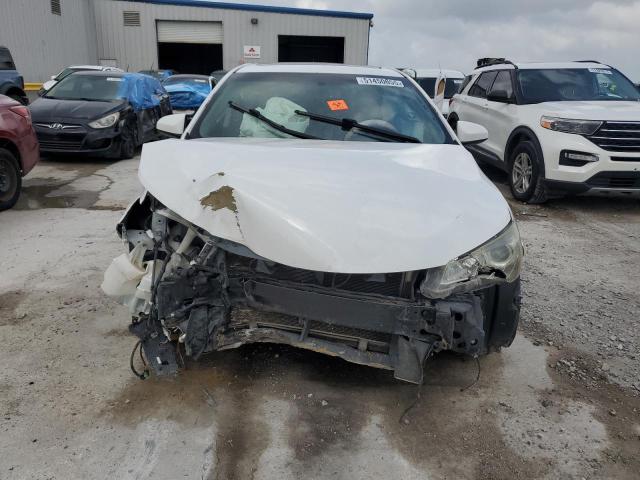  TOYOTA CAMRY 2016 White