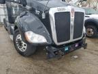 2017 Kenworth T680 Semi Truck იყიდება Elgin-ში, IL - Front End
