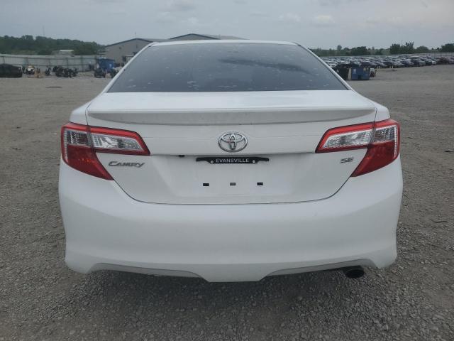 Sedans TOYOTA CAMRY 2014 White
