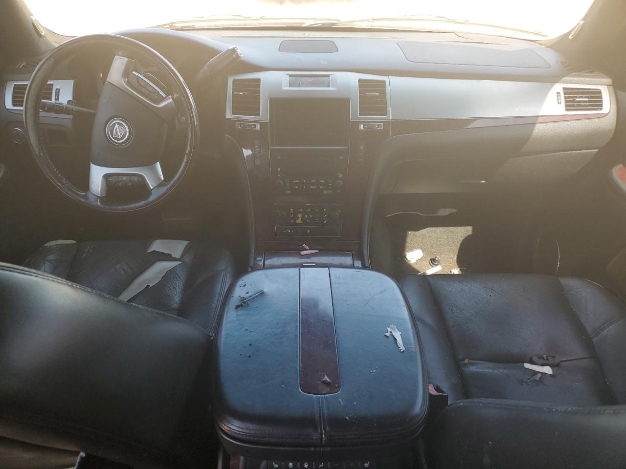 2007 Cadillac Escalade Luxury VIN: 1GYFK63827R183541 Lot: 53450085