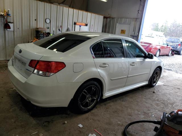 Sedans SUBARU LEGACY 2013 White