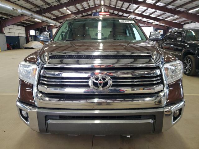 Pickups TOYOTA TUNDRA 2017 Brązowy