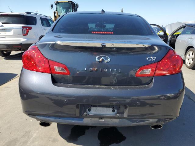  INFINITI G37 2013 Сірий