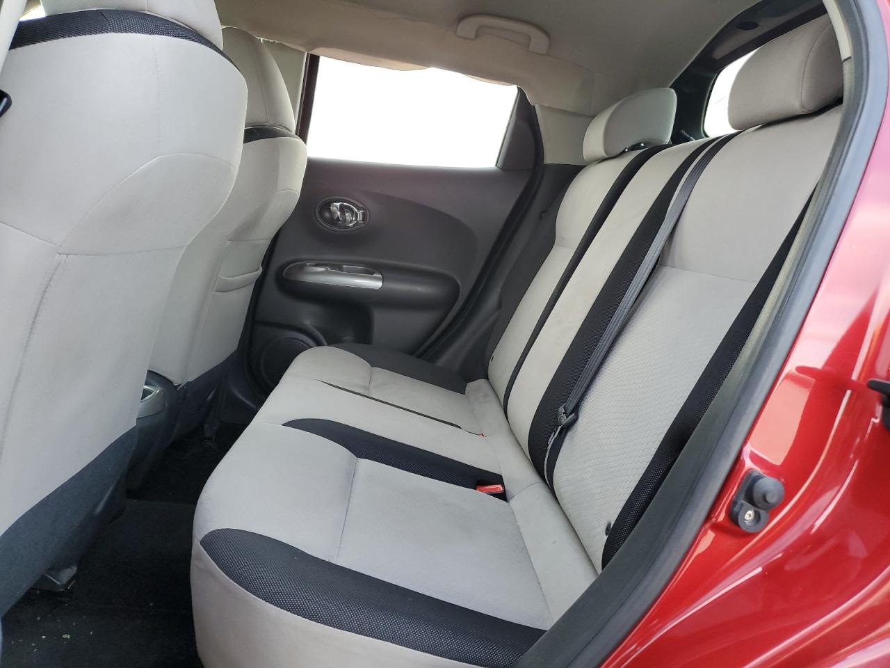 2014 Nissan Juke S VIN: JN8AF5MR5ET358889 Lot: 53698095