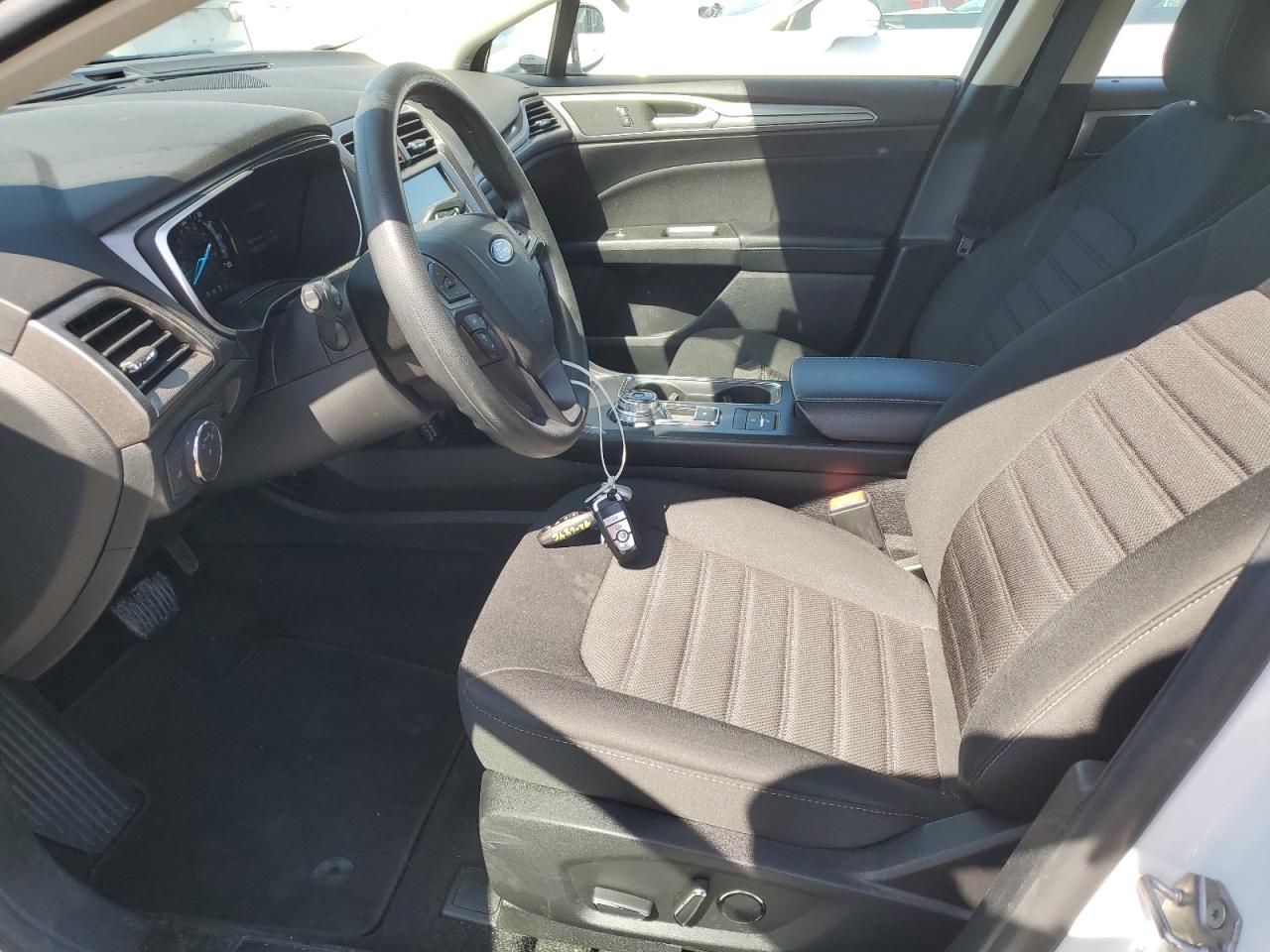 2019 Ford Fusion Se VIN: 3FA6P0LU1KR263949 Lot: 54024895