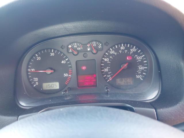 2003 VOLKSWAGEN GOLF