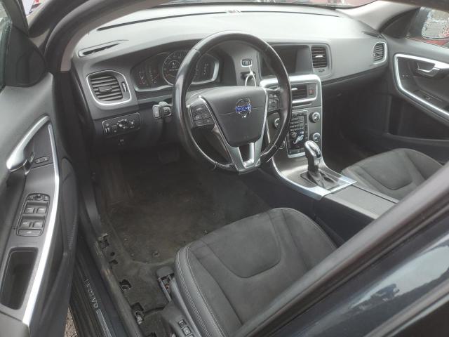 2015 VOLVO V60