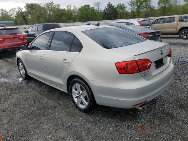  VOLKSWAGEN JETTA 2019 Kremowy