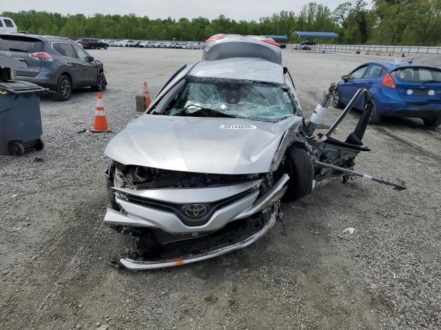  TOYOTA CAMRY 2018 Серебристый
