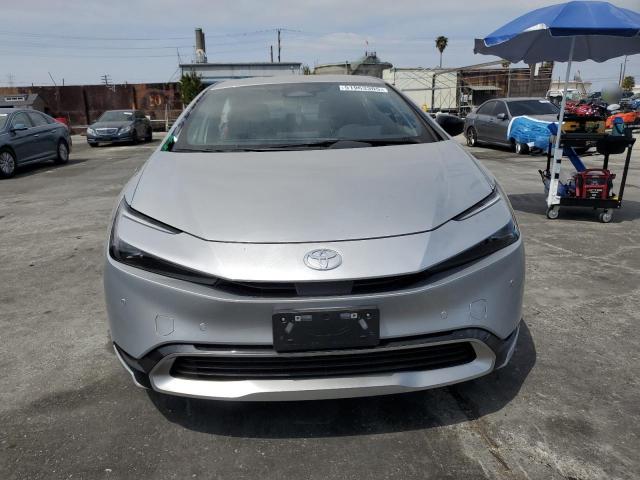  TOYOTA PRIUS 2024 Серебристый
