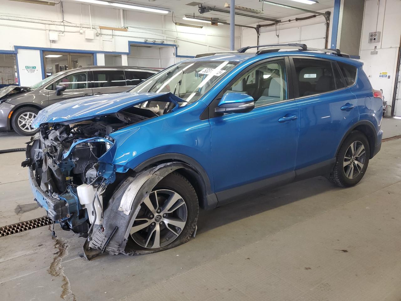 2017 Toyota Rav4 Xle for Sale in Pasco, WA - Front End