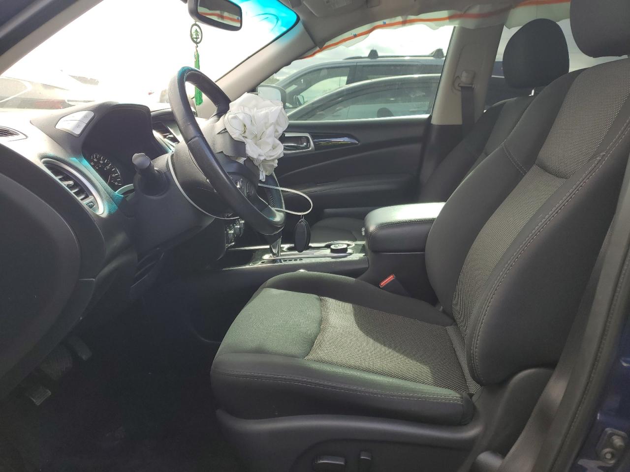 2018 Nissan Pathfinder S VIN: 5N1DR2MM6JC646817 Lot: 54448185