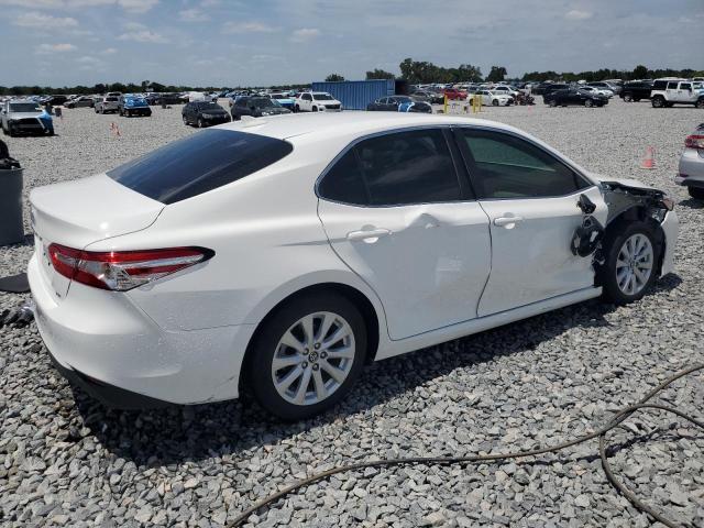  TOYOTA CAMRY 2020 Білий