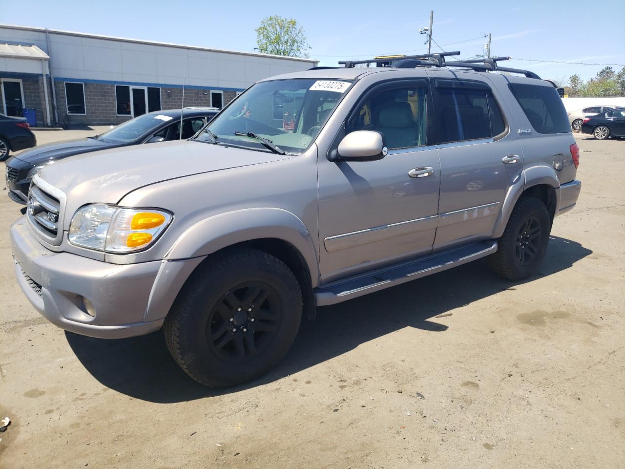 New Britain, CT에서 판매 중인 2001 Toyota Sequoia Limited - Minor Dent/Scratches