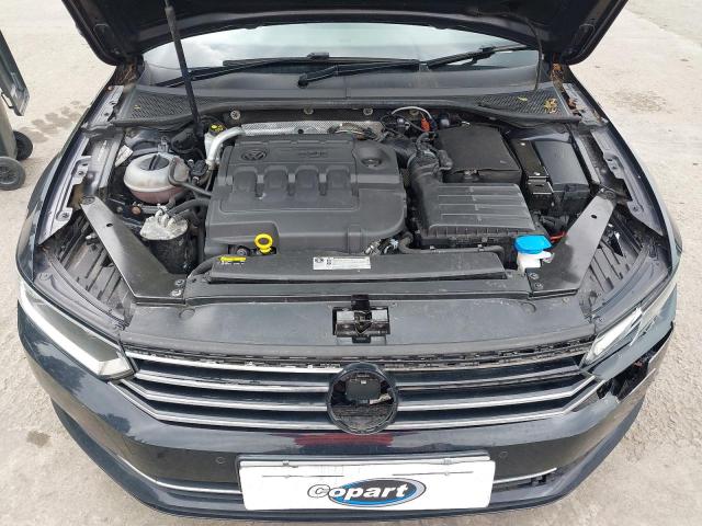 2017 VOLKSWAGEN PASSAT SE