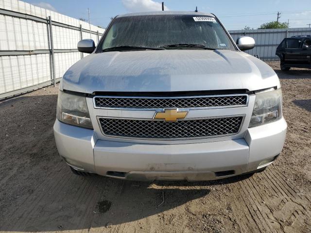  CHEVROLET SUBURBAN 2013 Сріблястий