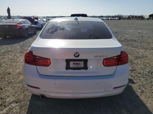  BMW 3 SERIES 2015 Белы