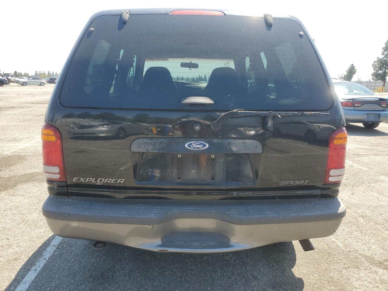 1996 Ford Explorer VIN: 1FMYU22E5XUA41413 Lot: 52197125