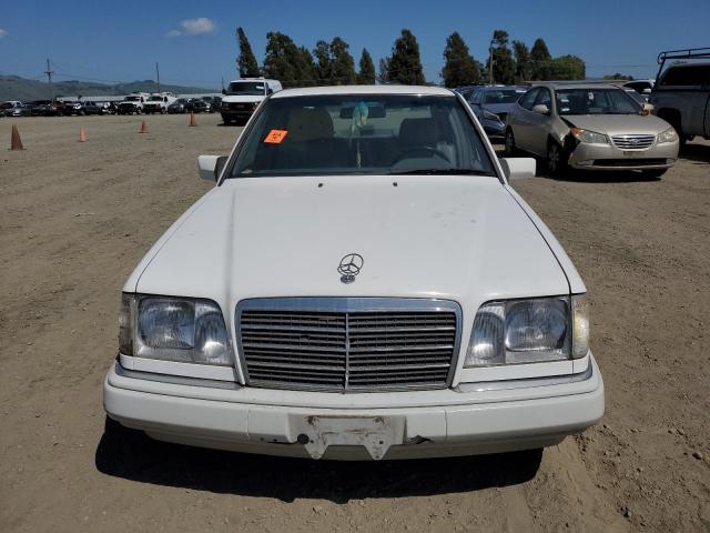 1994 MERCEDES-BENZ E 320