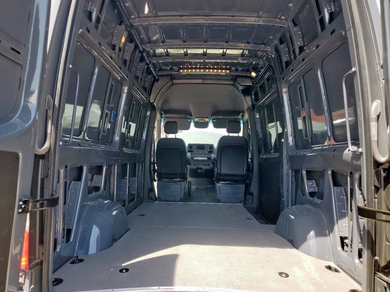 2024 Mercedes-Benz Sprinter 2500 VIN: W1Y4NBHY7RT167018 Lot: 52155375