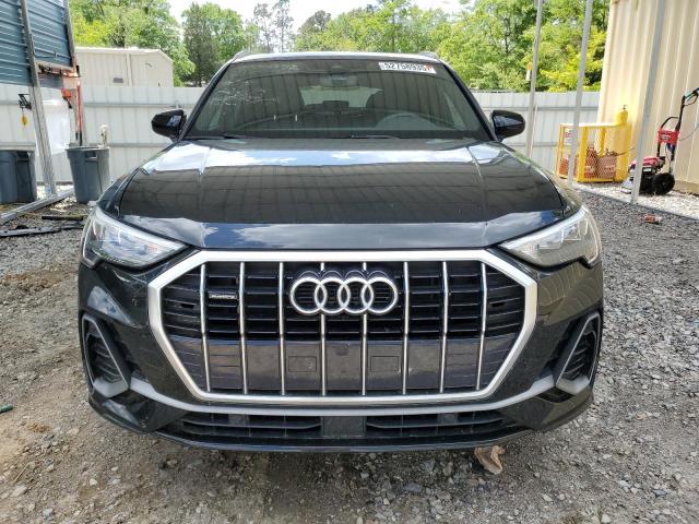 AUDI Q3 2021 Черный