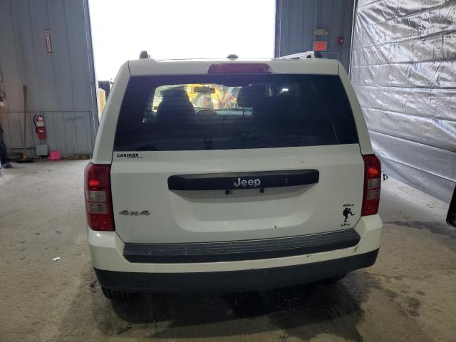  JEEP PATRIOT 2016 Белы