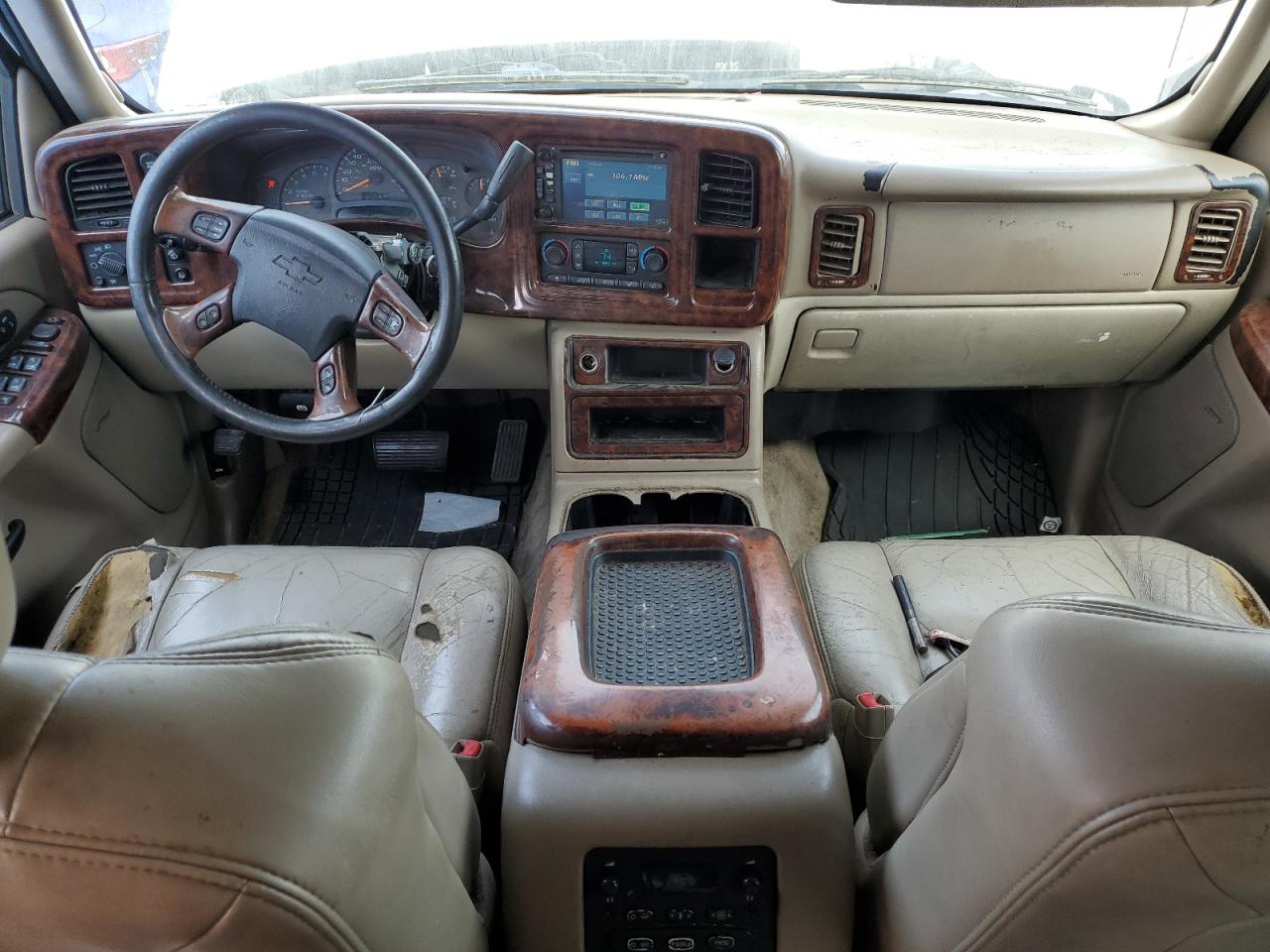 2005 Chevrolet Tahoe - Image 8