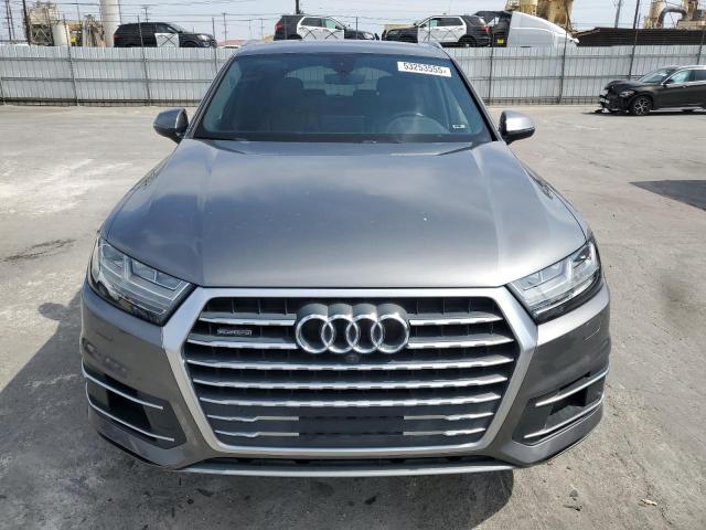  AUDI Q7 2017 Серый