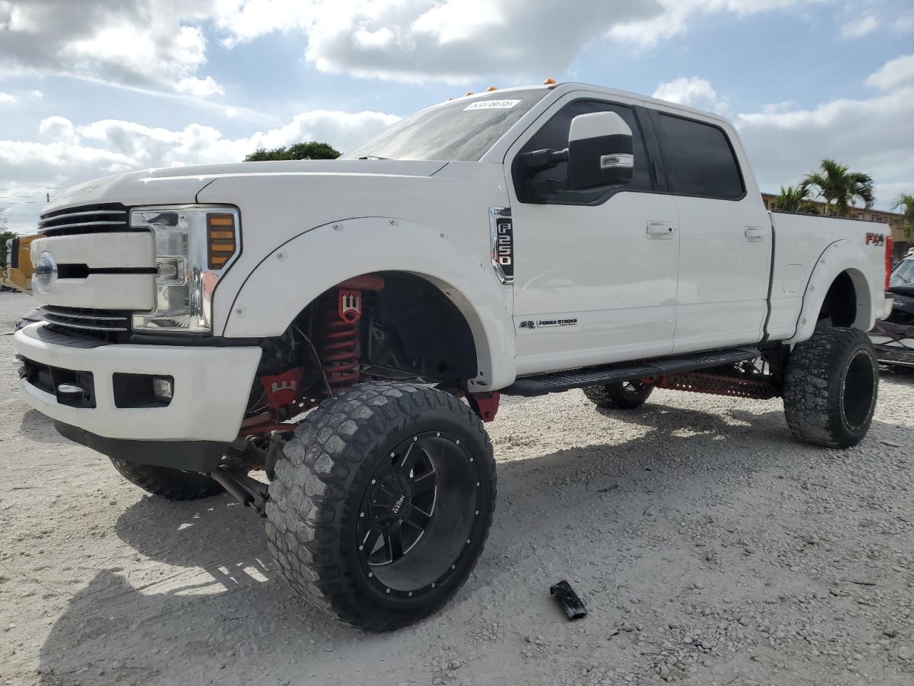 Opa Locka, FL에서 판매 중인 2018 Ford F250 Super Duty - Water/Flood