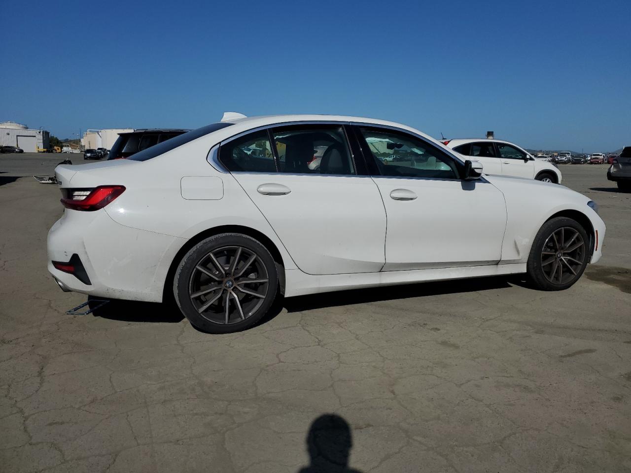 Фото: 3MW5R1J54K8A04070 - 3