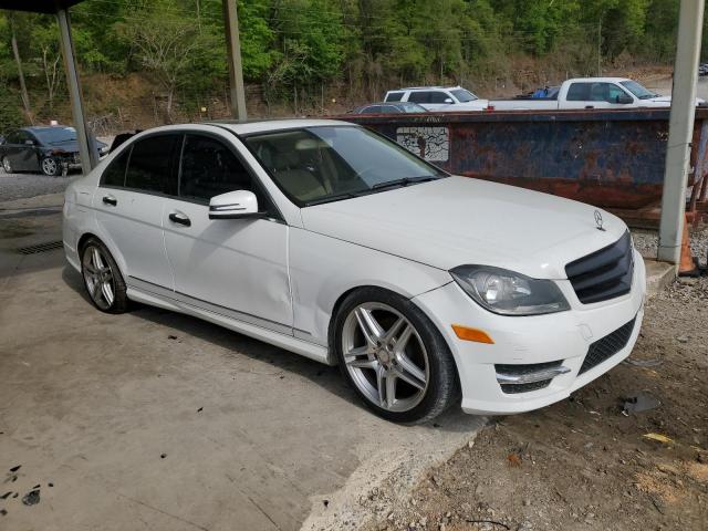 Sedans MERCEDES-BENZ C-CLASS 2013 White
